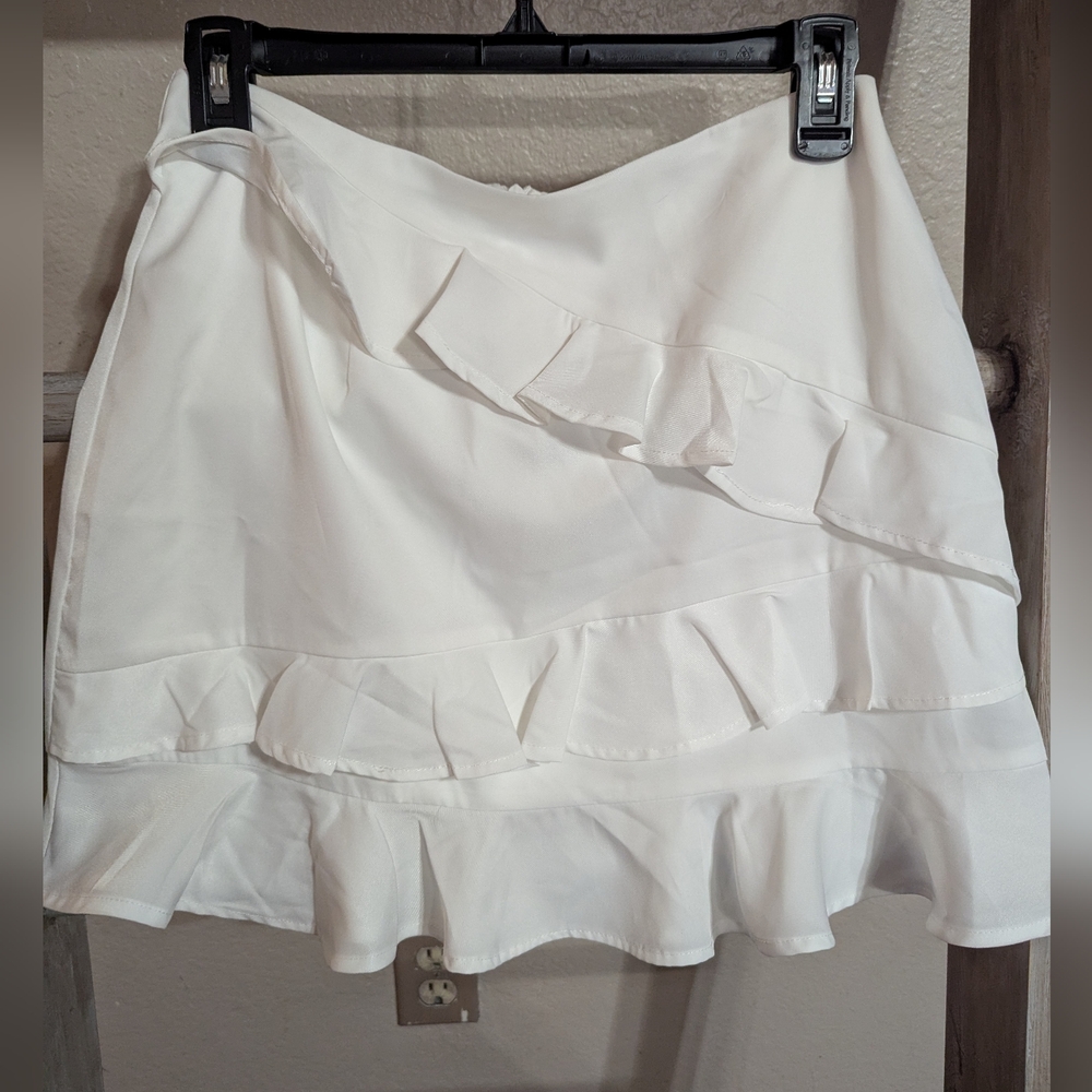 Altar'd State White Bubble Mini Skirt with Ruffled Asymmetrical Design